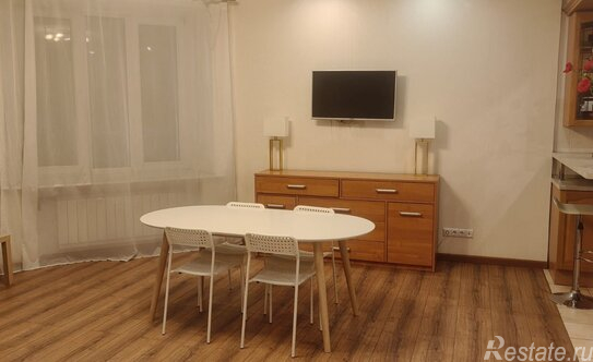 Аренда 1-комн квартиры на вторичном рынке ул Захарьевская,  д. 27