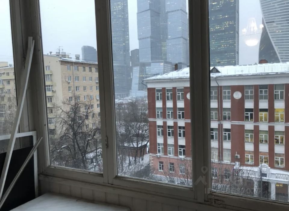 Аренда 1-комн квартиры на вторичном рынке Кутузовский проспект, 24