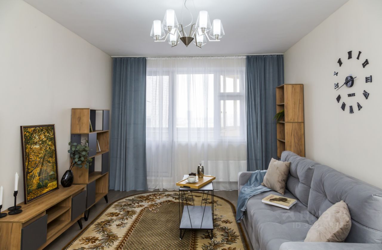 Продажа 3-комн квартиры на вторичном рынке улица Газопровод, 13к1