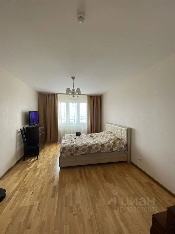 Продажа 3-комн квартиры на вторичном рынке улица Маршала Казакова, 84к1
