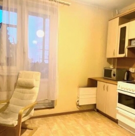 Продажа 1-комн квартиры на вторичном рынке ул Челюскинская,  д. 12,  к. 1