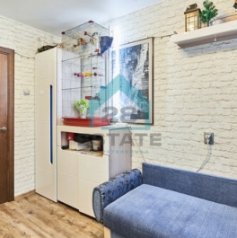 Продажа 4-комн квартиры на вторичном рынке улица Белы Куна,  д. 26 к1