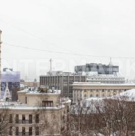 Продажа 4-комн квартиры на вторичном рынке Брюсов переулок,  д. 17