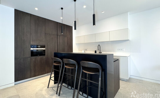 Продажа 3-комн квартиры на вторичном рынке Тореза пр-кт,  д. 118 с1