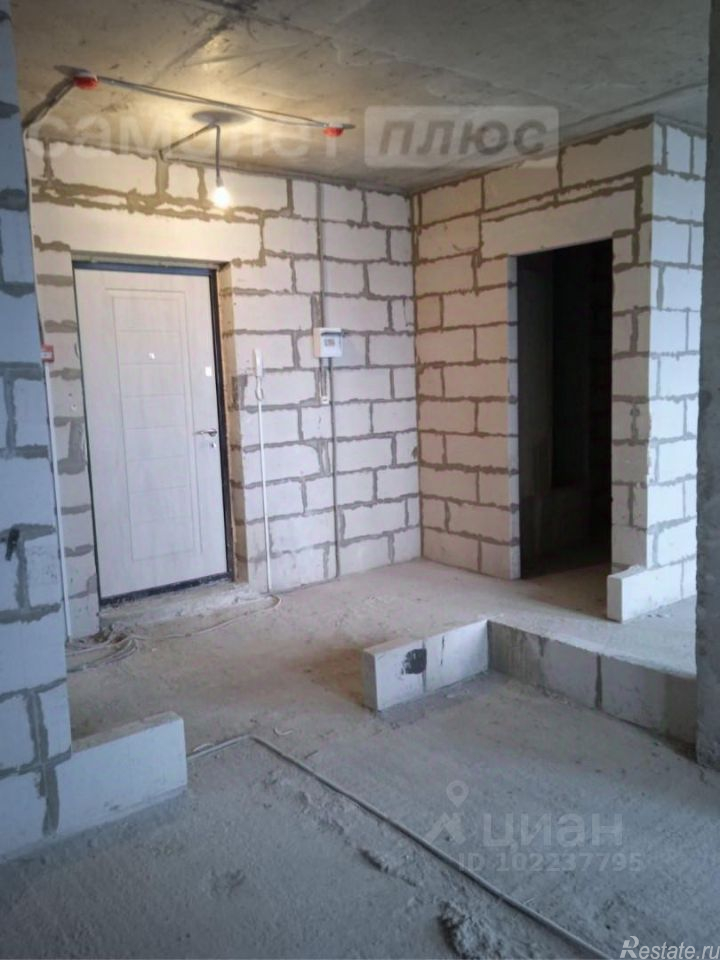 Продажа 1-комн квартиры на вторичном рынке Солнечногорск, улица Крупской,  д. 1