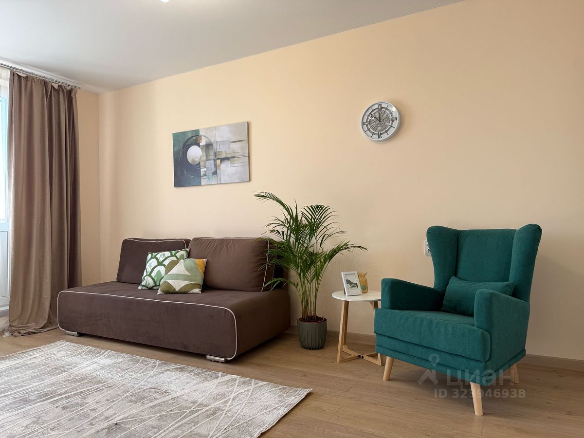 Аренда 2-комн квартиры на вторичном рынке улица Декабристов, 28К2