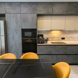 Продажа 3-комн квартиры на вторичном рынке ул Александры Монаховой,  д. 88,  к. 3