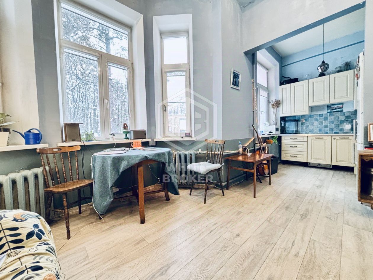 Продажа 3-комн квартиры на вторичном рынке пос. Барвиха, 10