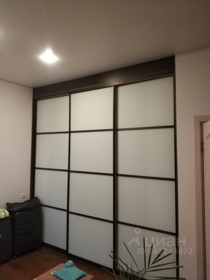 Аренда 3-комн квартиры на вторичном рынке Международный кв-л, Клязьма-Старбеево мкр, улица Береговая, 2