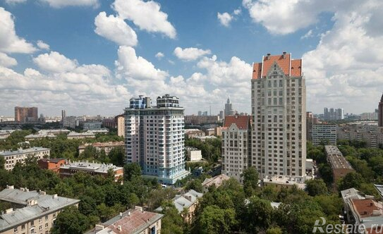 Продажа 3-комн квартиры на вторичном рынке улица Маршала Соколовского,  д. 5