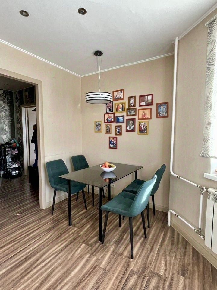 Продажа 1-комн квартиры на вторичном рынке Комендантский проспект, 37К1