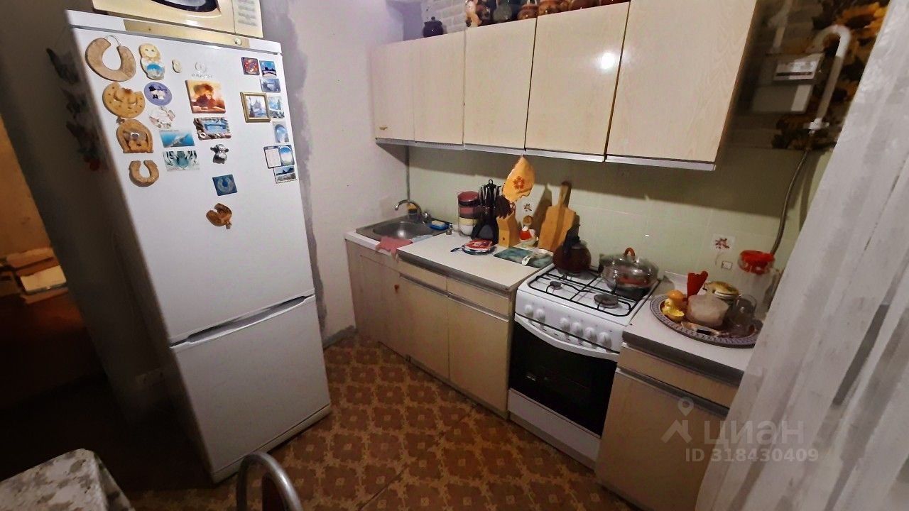 Продажа 2-комн квартиры на вторичном рынке с. Невское, 61
