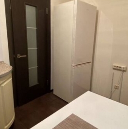 Продажа 1-комн квартиры на вторичном рынке Озёрная улица,  д. 2 к3