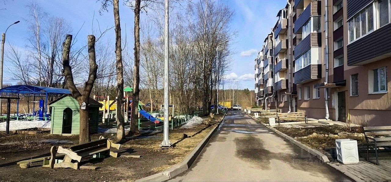 Продажа 2-комн квартиры на вторичном рынке Светогорск, улица Победы, 21