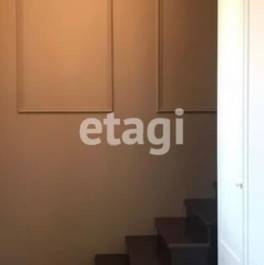 Продажа 3-комн квартиры на вторичном рынке улица Володарского,  д. 42