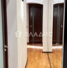 Продажа 2-комн квартиры на вторичном рынке улица Юных Ленинцев,  д. 47 к4
