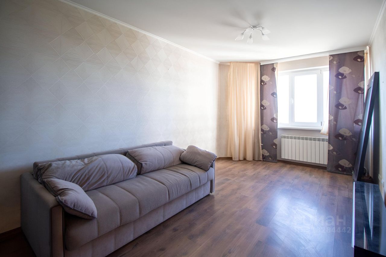 Продажа 3-комн квартиры на вторичном рынке Кузнецовская улица, 11