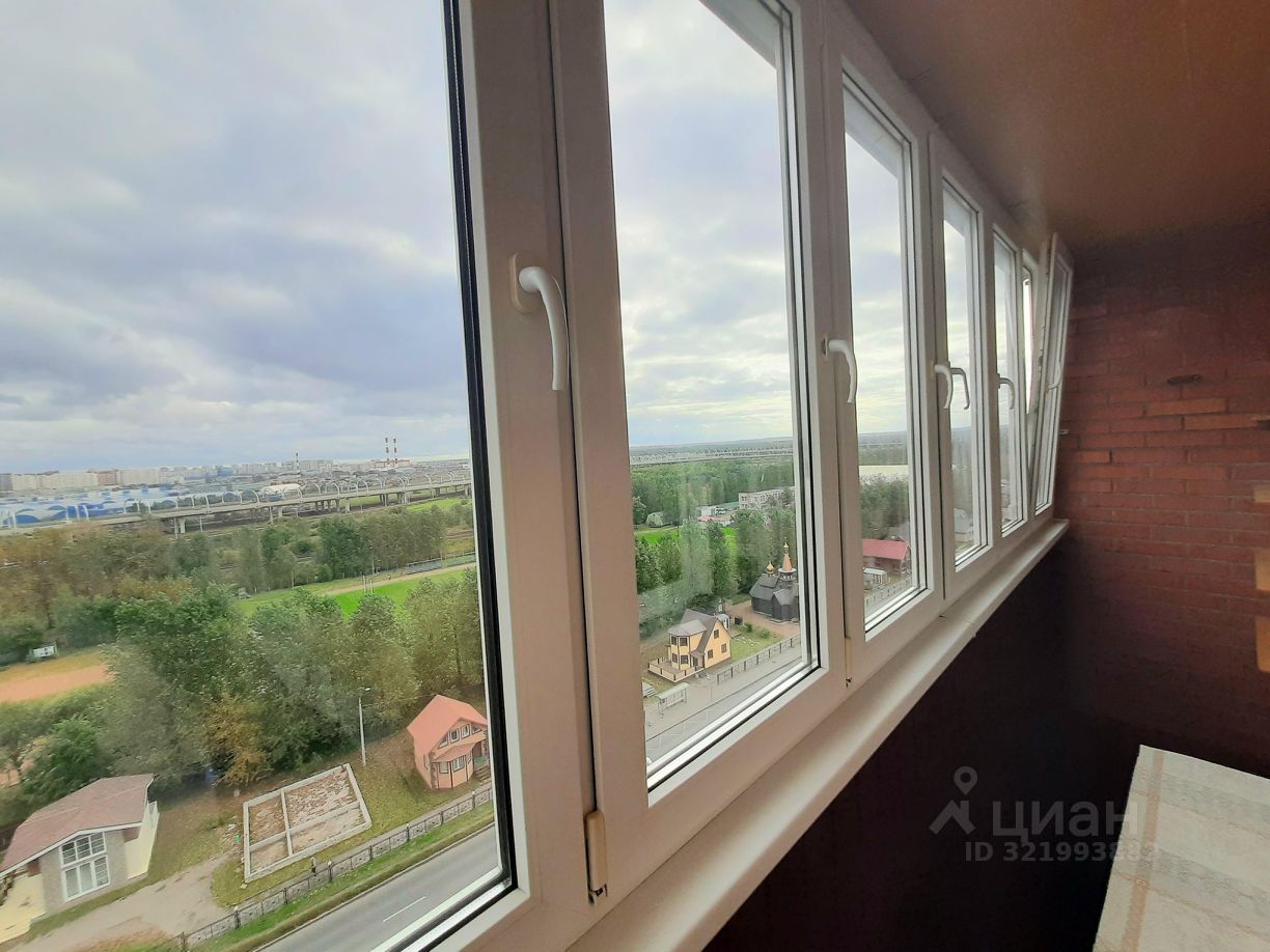 Продажа 4-комн квартиры на вторичном рынке Счастливая улица, 14