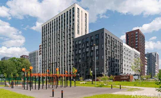 Продажа 3-комн квартиры на вторичном рынке пр-кт Куприна,  д. 1,  к. 1