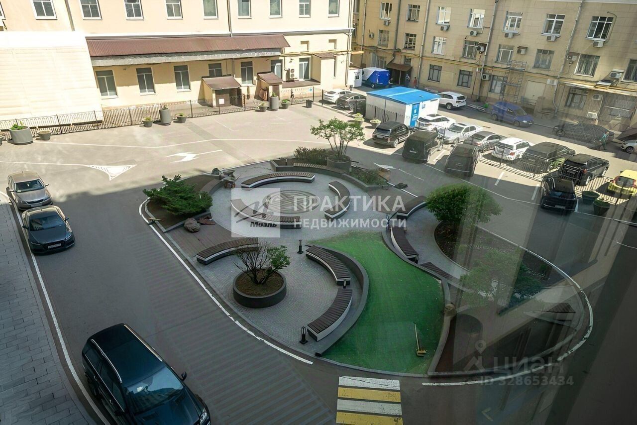 Продажа 2-комн квартиры на вторичном рынке Большая Садовая улица, 5к1