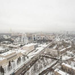 Продажа 3-комн квартиры на вторичном рынке ул Мосфильмовская,  д. 8,  к. 1