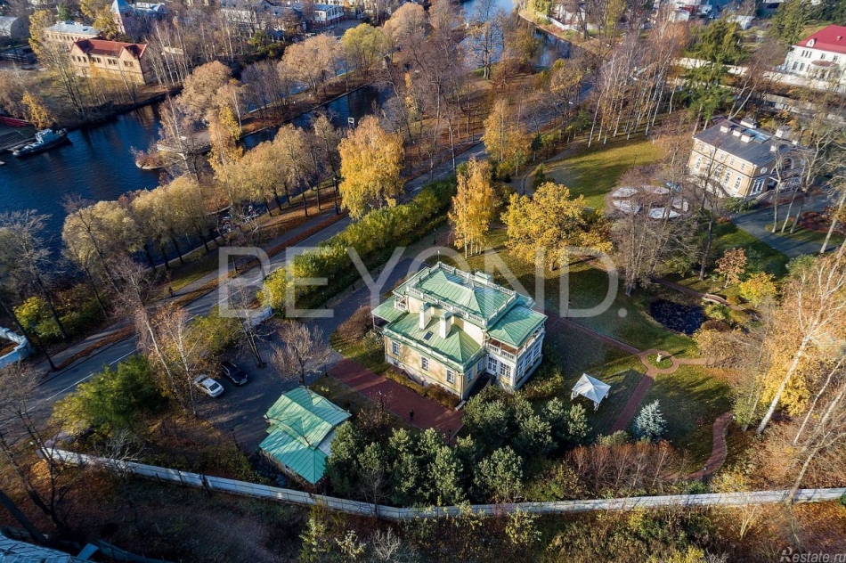 Аренда дома набережная реки Крестовки,  д. 7