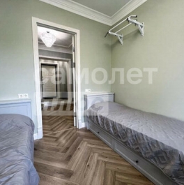 Продажа 4-комн квартиры на вторичном рынке ул Озёрная,  д. 14
