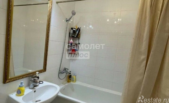 Продажа 3-комн квартиры на вторичном рынке улица Александры Монаховой,  д. 98 к1