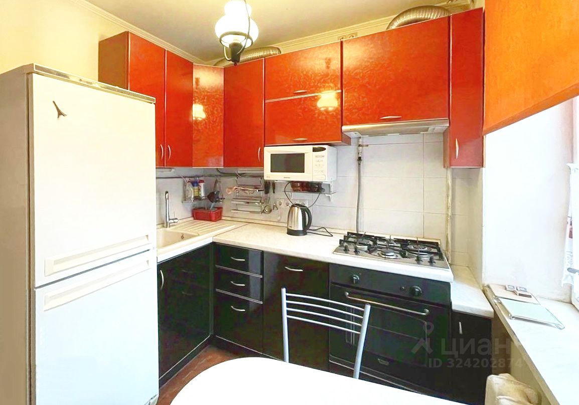 Аренда 2-комн квартиры на вторичном рынке Анадырский проезд, 37