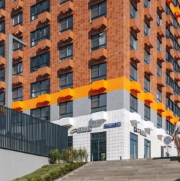 Продажа 1-комн квартиры на вторичном рынке Лобненская улица,  д. 13 к2