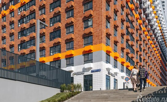 Продажа 1-комн квартиры на вторичном рынке Лобненская улица,  д. 13 к2