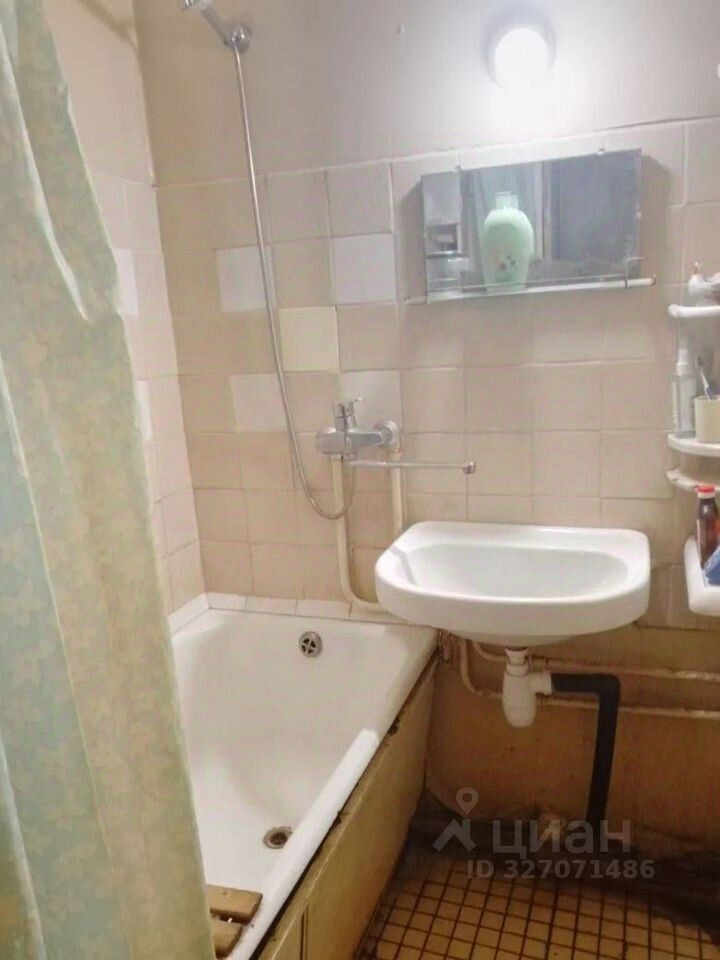 Продажа 1-комн квартиры на вторичном рынке Старый Городок пгт, улица Заводская, 10