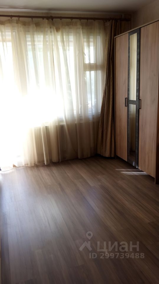 Продажа 1-комн квартиры на вторичном рынке пос. Шушары, Ленсоветовский тер., 29