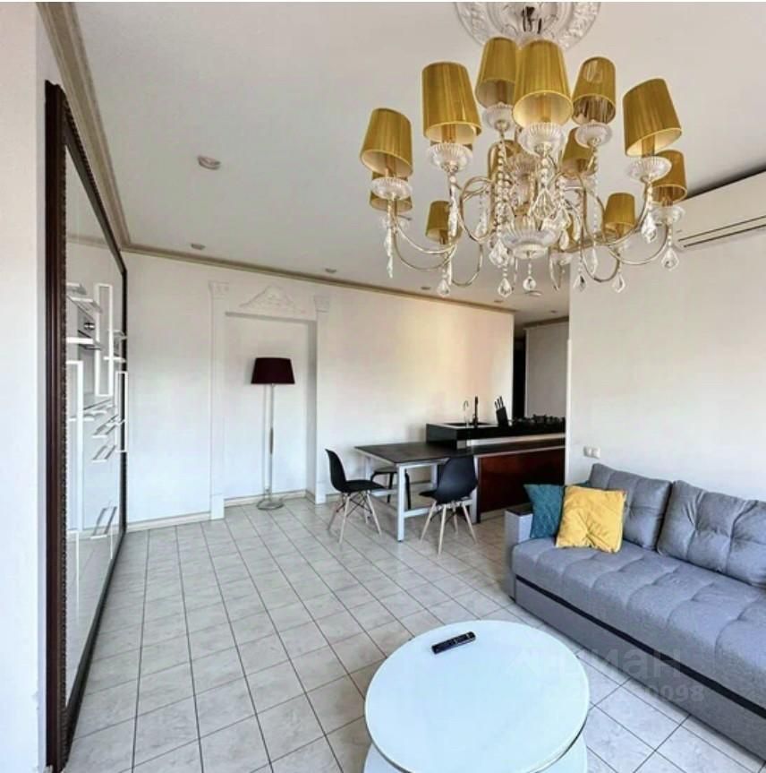 Аренда 4-комн квартиры на вторичном рынке Угловой переулок, 3