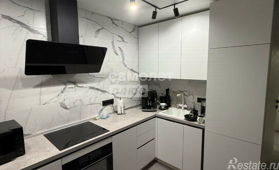 Продажа 2-комн квартиры на вторичном рынке Рождественская улица,  д. 23/33