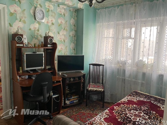 Продажа 4-комн квартиры на вторичном рынке Оболенский пер,  д. 9к3