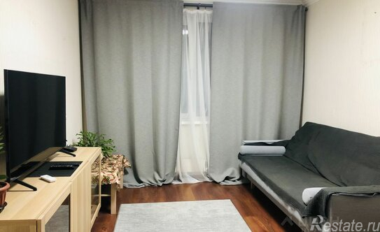 Аренда 3-комн квартиры на вторичном рынке Белозерская улица,  д. 23