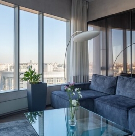 Продажа 5-комн квартиры на вторичном рынке Ждановская улица