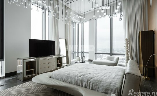 Продажа 2-комн квартиры на вторичном рынке Мосфильмовская улица,  д. 8