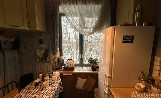 Продажа 2-комн квартиры на вторичном рынке Пушкин г, Павловское ш,  д. 41/2