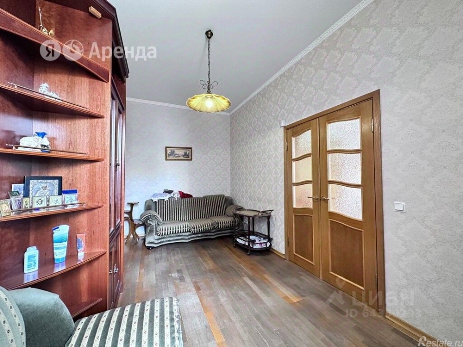Аренда 3-комн квартиры на вторичном рынке улица Яблочкова,  д. 2/10