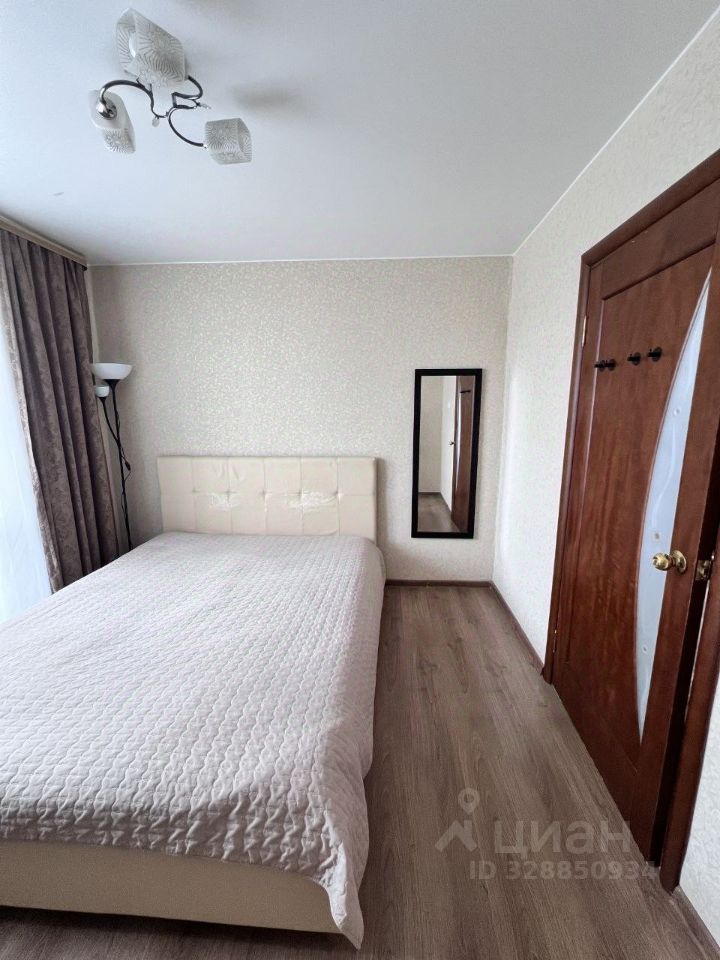Продажа 3-комн квартиры на вторичном рынке улица Белы Куна, 23