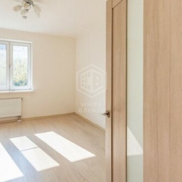 Продажа 1-комн квартиры на вторичном рынке Базовская улица,  д. 24Б