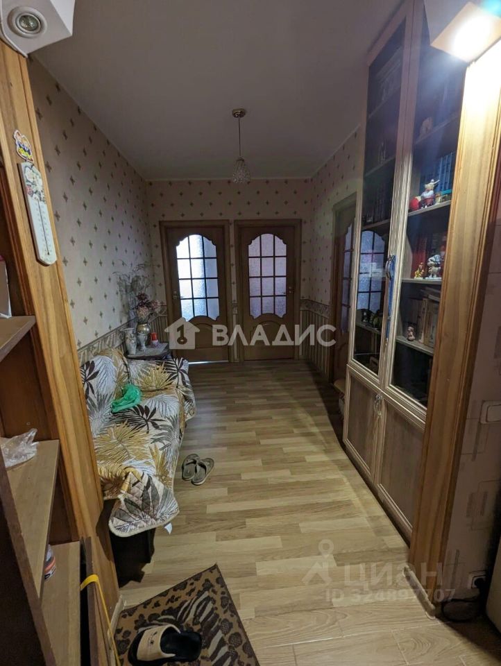 Продажа 3-комн квартиры на вторичном рынке проезд Карамзина, 9К1