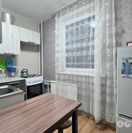 Аренда 1-комн квартиры на вторичном рынке Искровский пр-кт,  д. 30