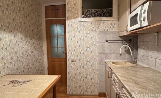 Продажа 2-комн квартиры на вторичном рынке Планетная улица,  д. 14