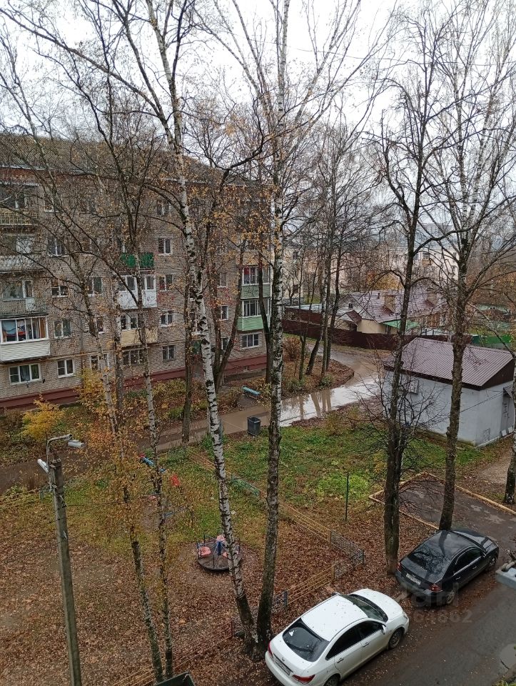 Продажа 1-комн квартиры на вторичном рынке Сергиев Посад, улица Маяковского, 15А