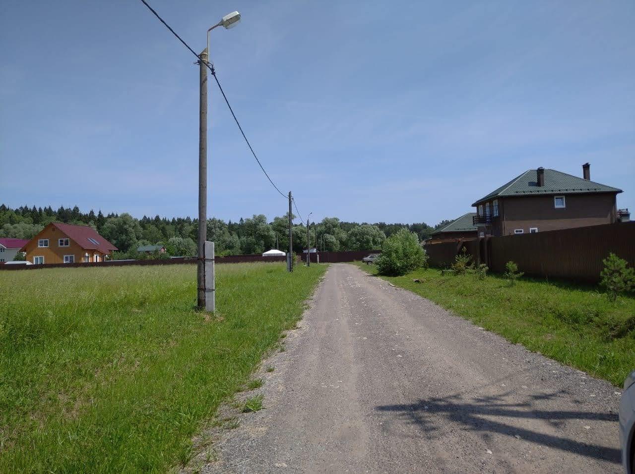 Фото коттеджного поселка Левадия от Дмитровка-загородная недвижимость. Коттеджный поселок 