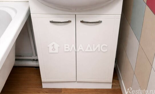 Продажа 3-комн квартиры на вторичном рынке Дедовск, ул Красный Октябрь,  д. 4