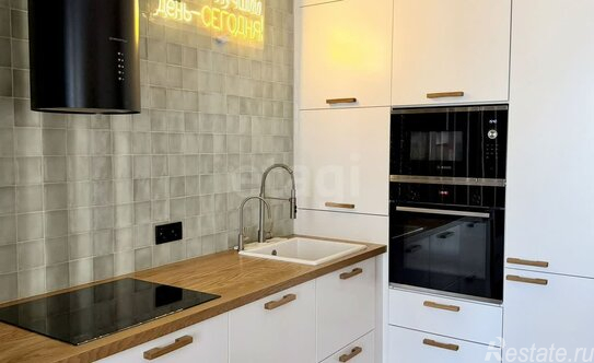 Продажа 2-комн квартиры на вторичном рынке ул Лидии Зверевой,  д. 9,  к. 2